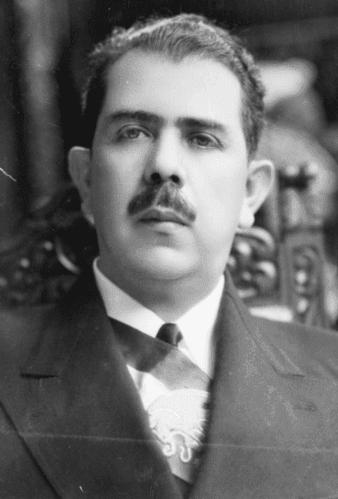 Retrato de Lázaro Cárdenas